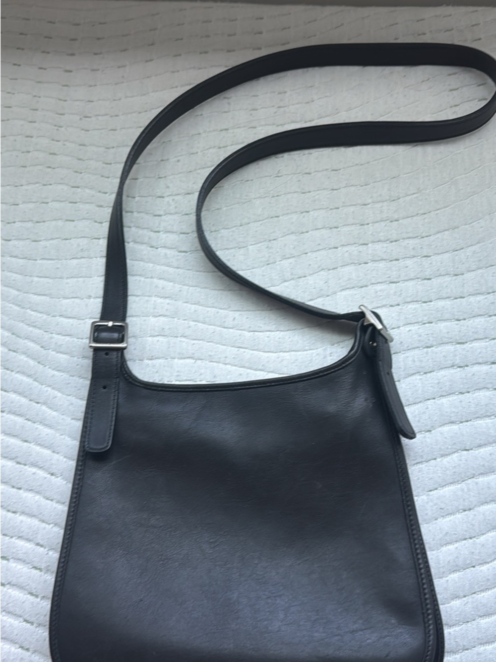 Classic Black Leather Crossbody Bag - Men